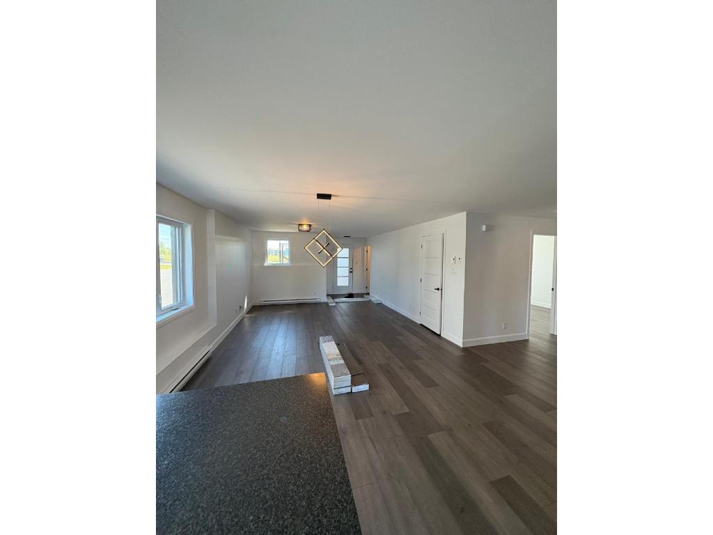 Appartement moderne 3 chambres – lumineux, animaux acceptés, stationnement inclus | 3283581