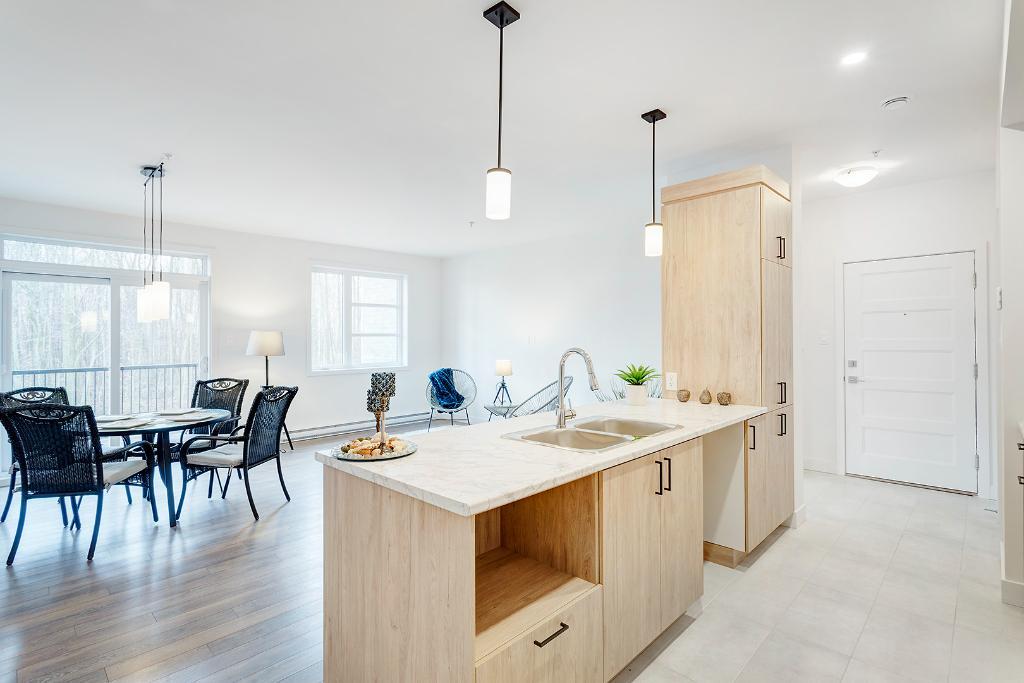 Condo locatif moderne 2 chambres – Plafonds 9 pieds et ascenseur! | 3283627