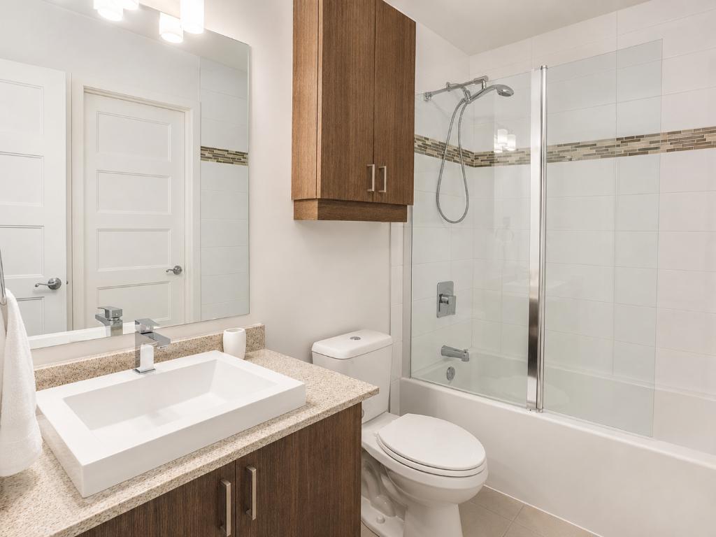 Condo 4 1/2 | 2 ch. | garage + locker | métro Papineau | 2295 $ | 3278183