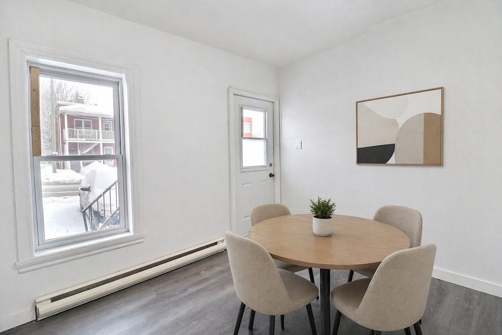 2 1/2 Rez-de-chaussée - Semi Meublé | 3283971