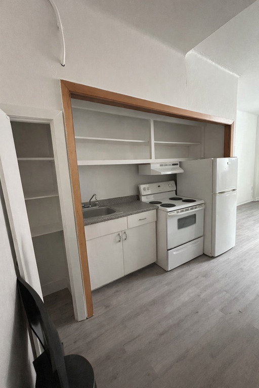 Studio Tout Inclus à Louer | 3283972