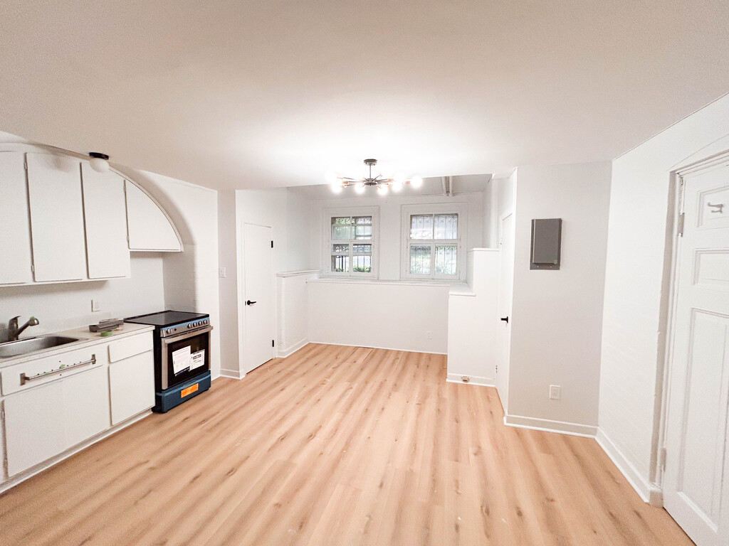 Unfurnished 1½ – Milton-Parc | 3276393