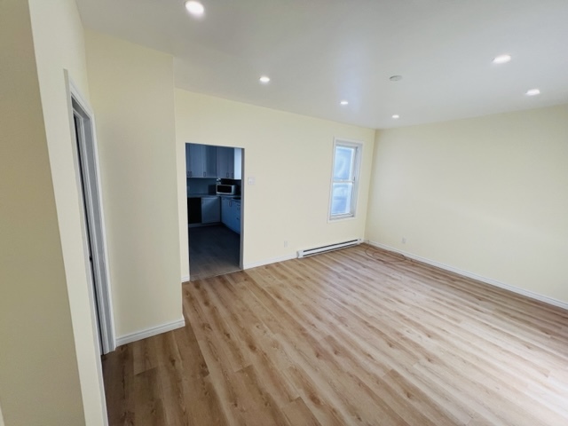 Beau 5 1/2 Rénové Avec Stationnement | 3277116