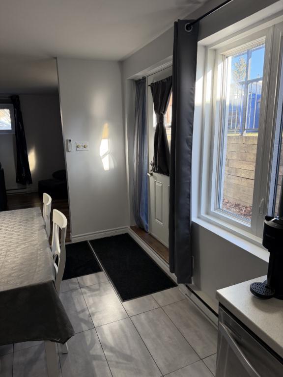 3 1/2 climatisé près Galeries Rive-Nord | 3284281