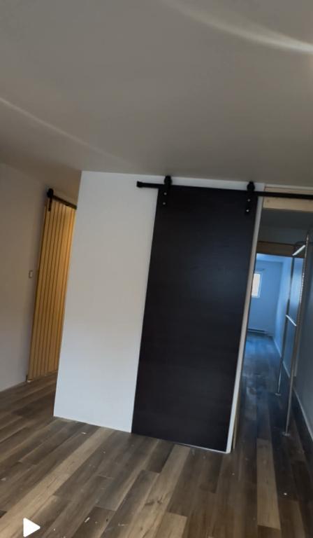 Grand 3 ½ rénové, lumineux, tout inclus - Emplacement de choix à St-Laurent | 3284330