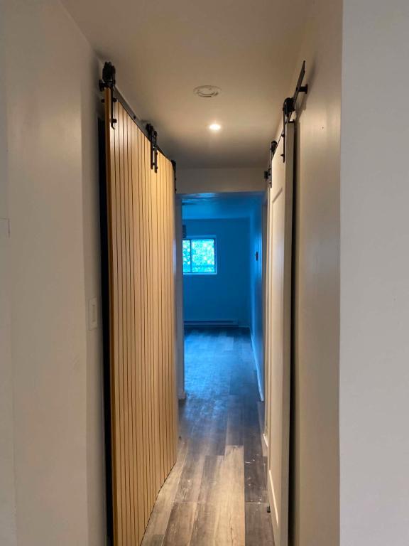 Grand 3 ½ rénové, lumineux, tout inclus - Emplacement de choix à St-Laurent | 3284330