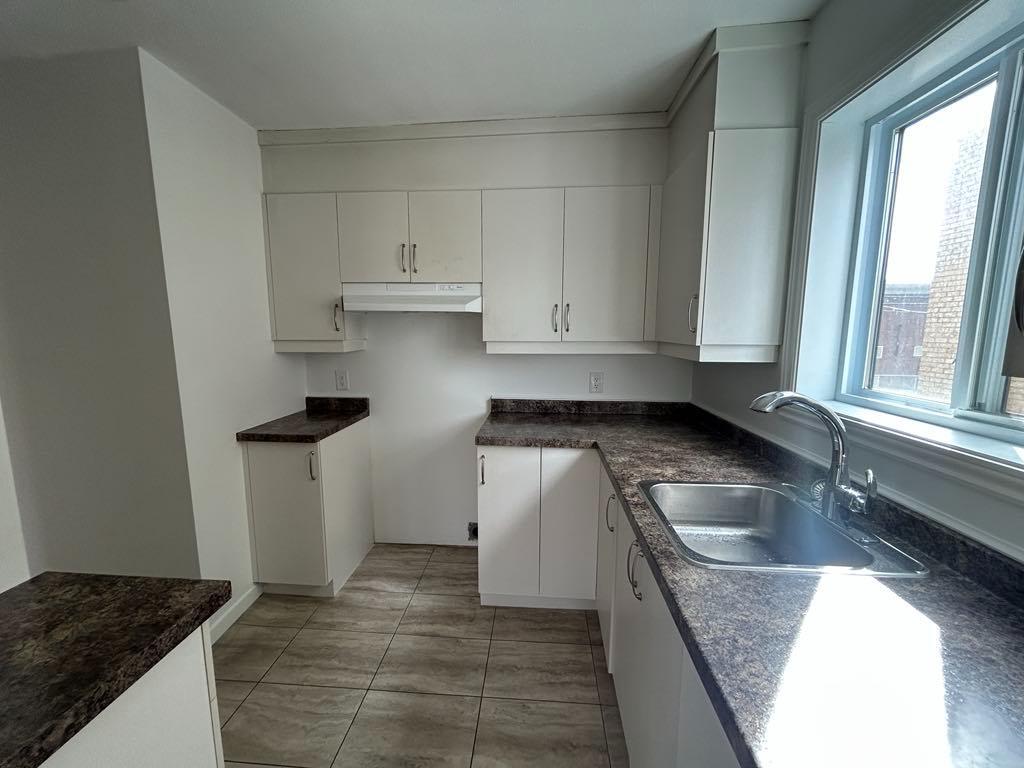 Grand 4 ½ rénové à louer – 2 chambres – Saint-Jean-sur-Richelieu – Disponible juillet 2026 | 3284339