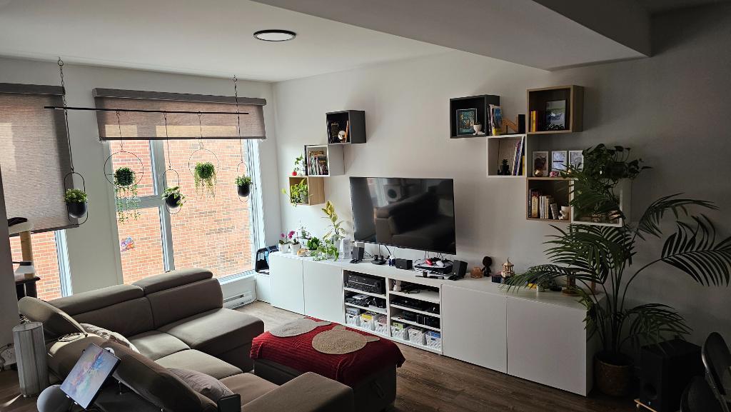Condo 3 1/2 très lumineux, 5 électro + station. int. | 3277599