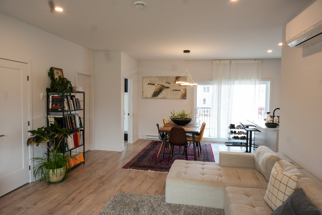 Grand 4 1/2 Prévost Rabais Sous-location | 3271103