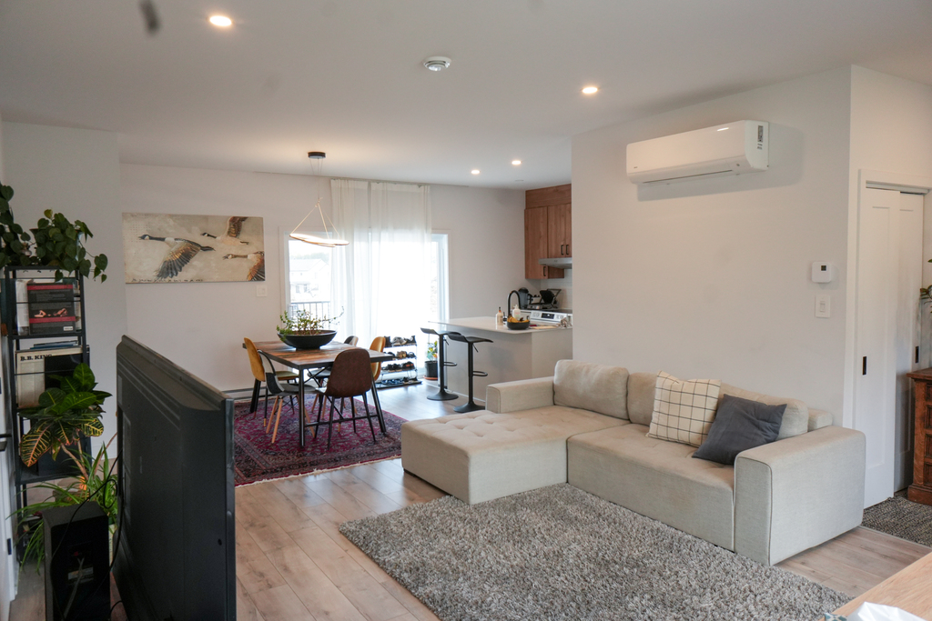 Grand 4 1/2 Prévost Rabais Sous-location | 3271103