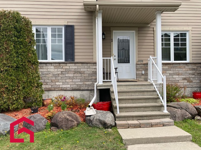 Appartement Granby À Louer | 3271113