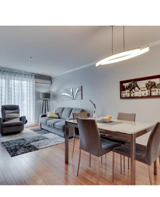Condo avec garage et stationnement exterieur, secteur d'Anjou | 3278083