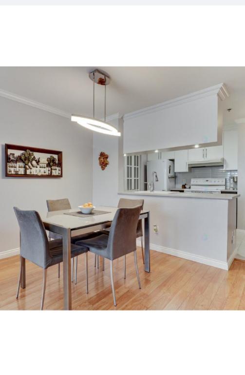 Condo avec garage et stationnement exterieur, secteur d'Anjou | 3278083
