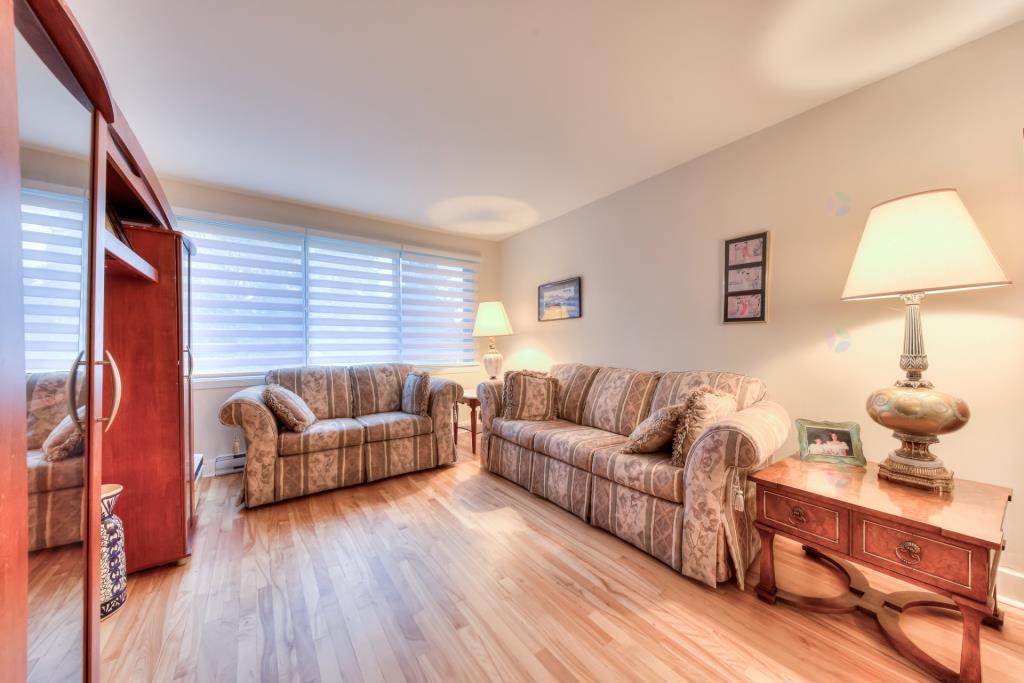 Grand 5½ lumineux à Chomedey + bureau – Stationnement inclus | 3282822