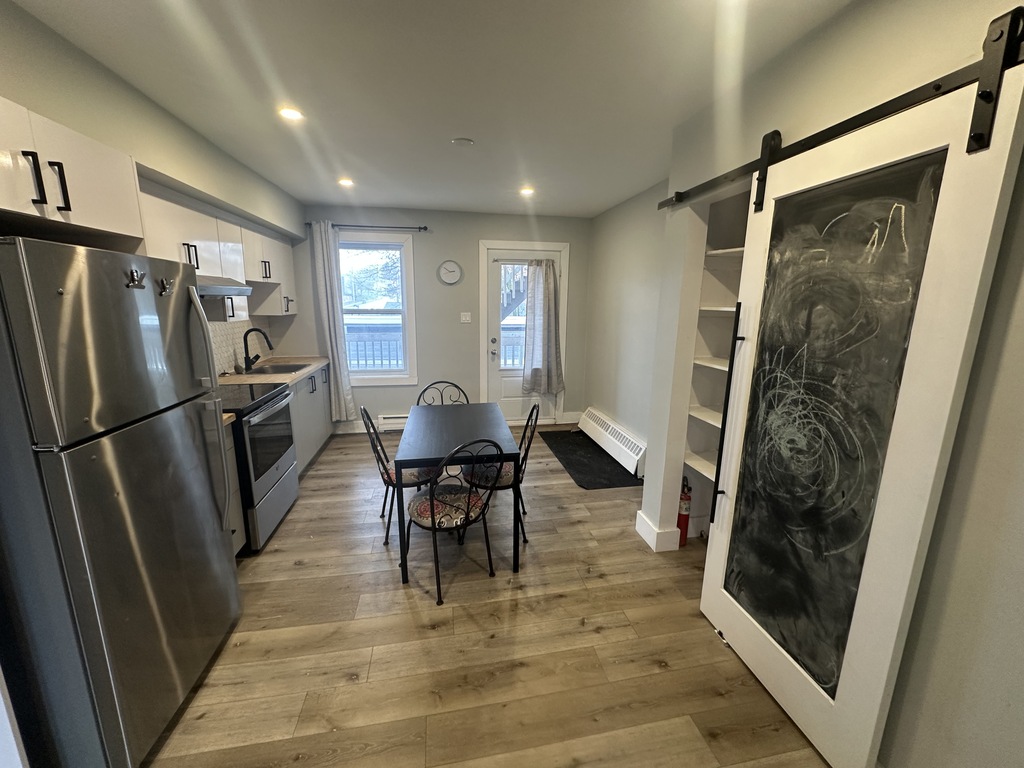 41/2 Tout Compris, Meublé | 3271527
