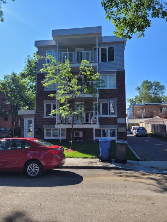5 1/2 près des Galeries Charlesbourg - NEUF - Beaucoup d'inclusions | 3286318