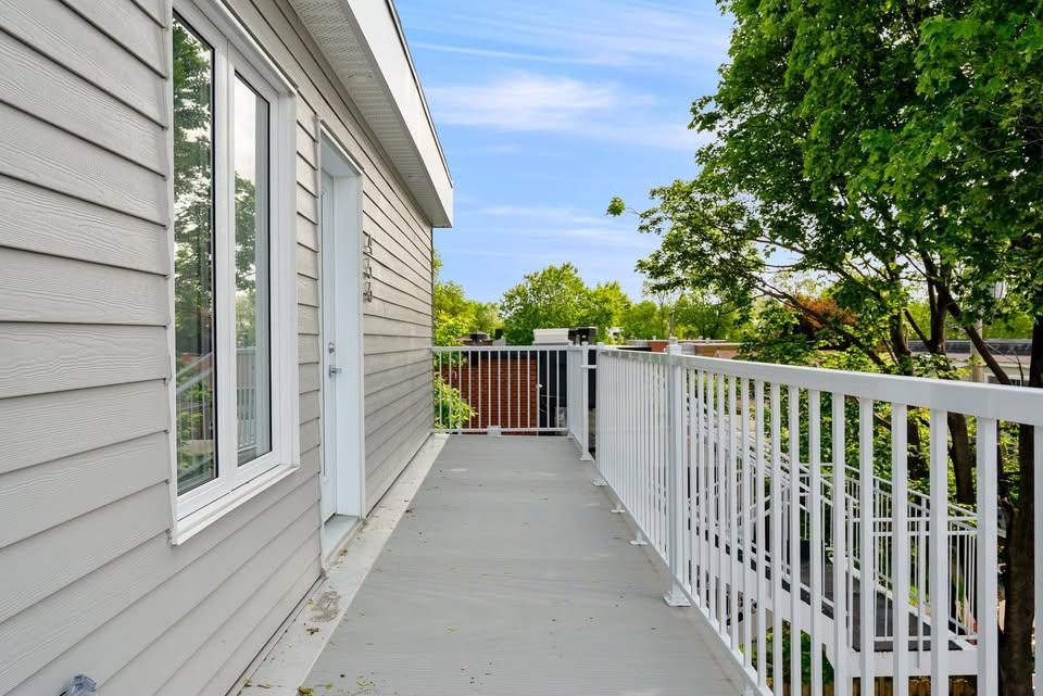 5 1/2 près des Galeries Charlesbourg - NEUF - Beaucoup d'inclusions | 3286318