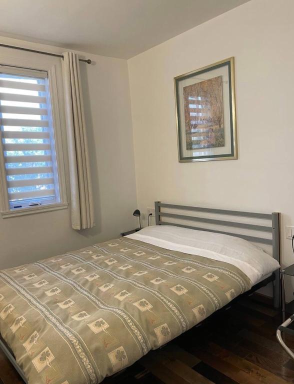 Appartement 3 chambres a coucher plus 3 salles de bain, cuisine, cour | 3278769