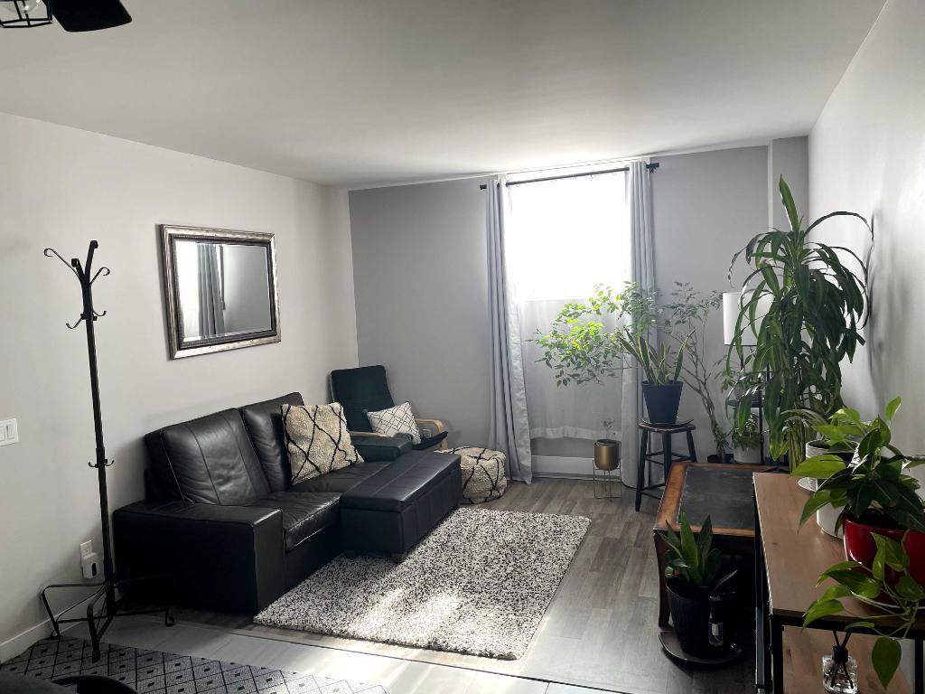 Grand 5 1/2 à louer pour juillet à Beauport | 3284030