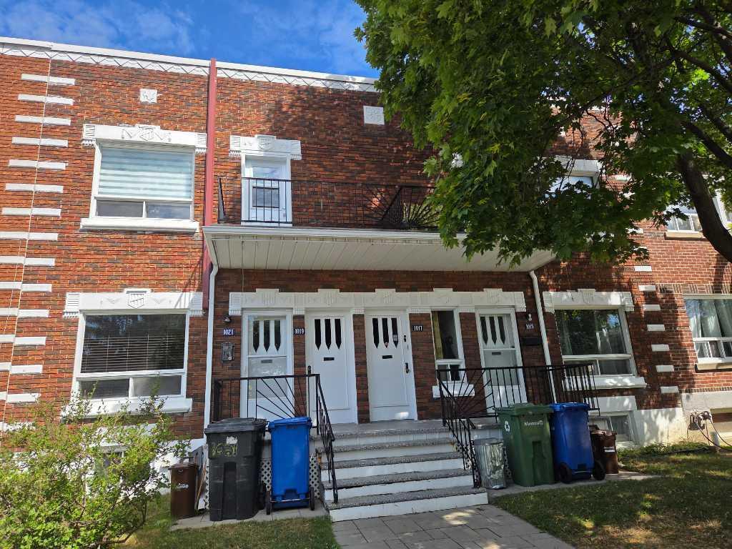 VERDUN, 15 minutes métro Jolicoeur + 5 pièces 2e, thermopompe, cuisine et salle de bain refaites, balcons avant et arrière, face au tennis | 3279308