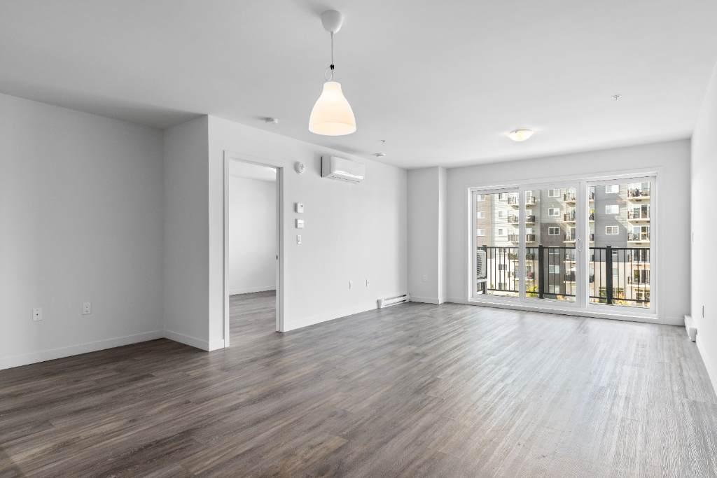 Luxueux 4 ½ avec Piscine, Gym & Garage – Châteauguay – Libre Juillet | 3279353
