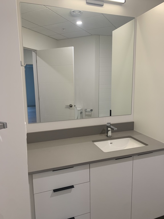 Grand 4 1/2 Centre Ville Sherbrooke. | 3272695