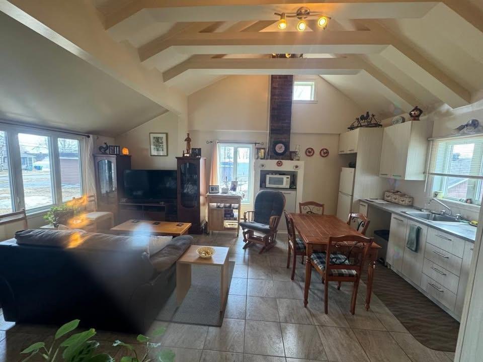 🌟 Magnifique 3 ½ lumineux | Chauffé/Éclairé | Secteur tranquille | 3279922