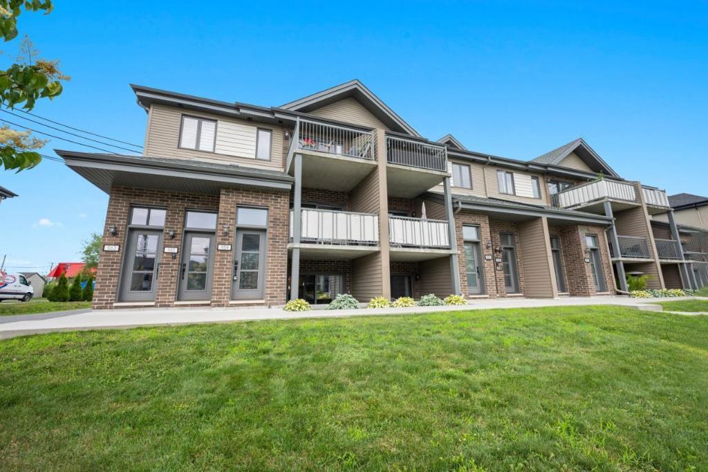 🏡 CONDO lumineux, moderne et spacieux 5 ½ (3 chambres fermées) | 3279995