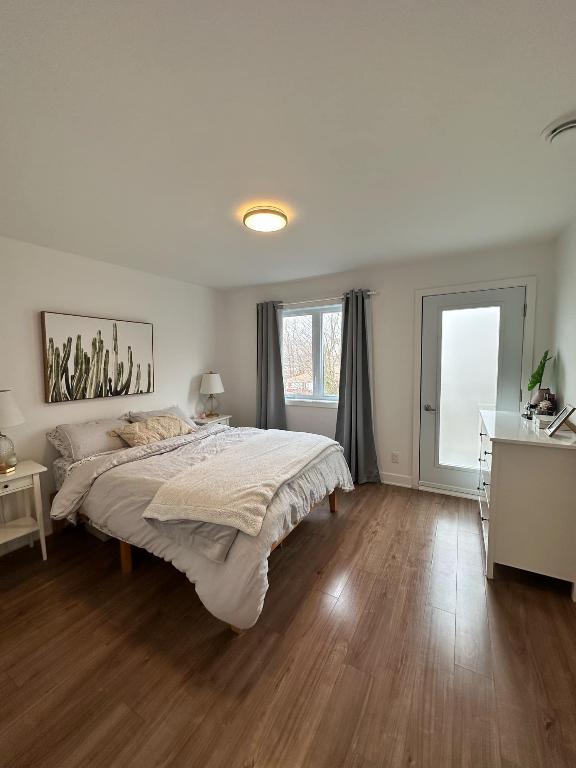 Grand appartement 4 1/2 sur 2 étages | 3280019