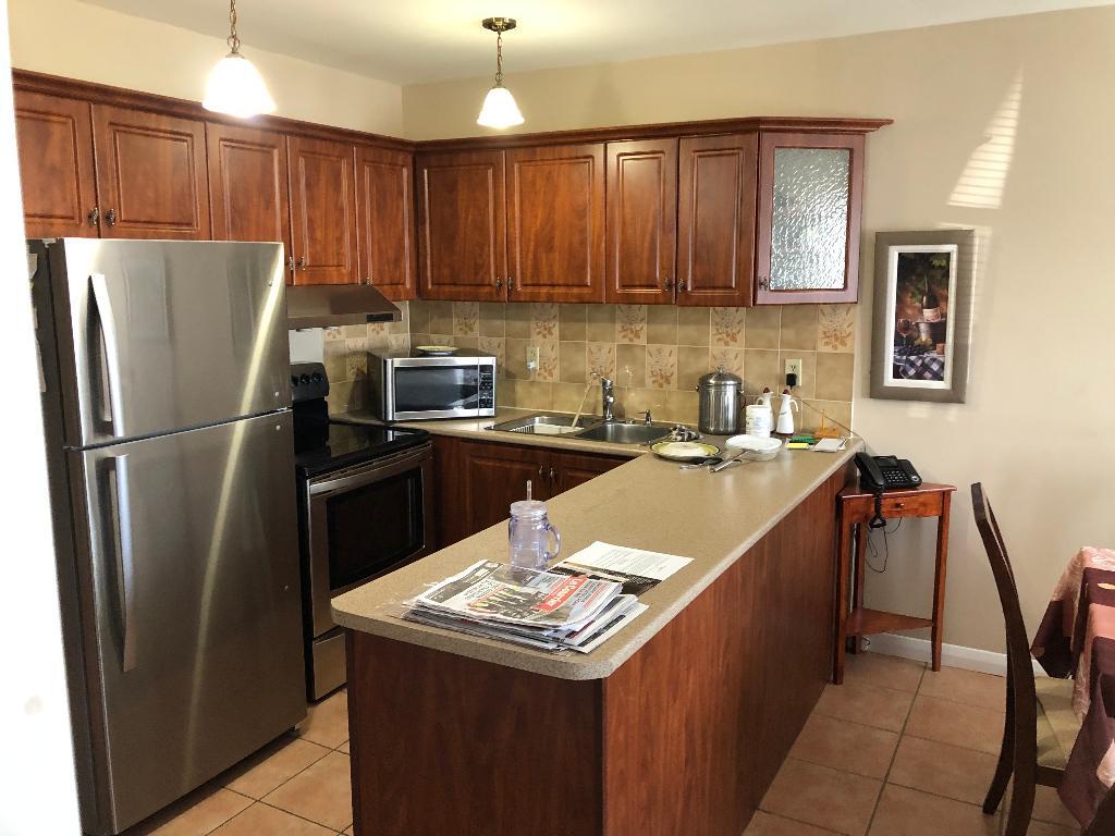 5 1/2 Quartier Bourg-Joli , chauffage et electricité inclus | 3280000