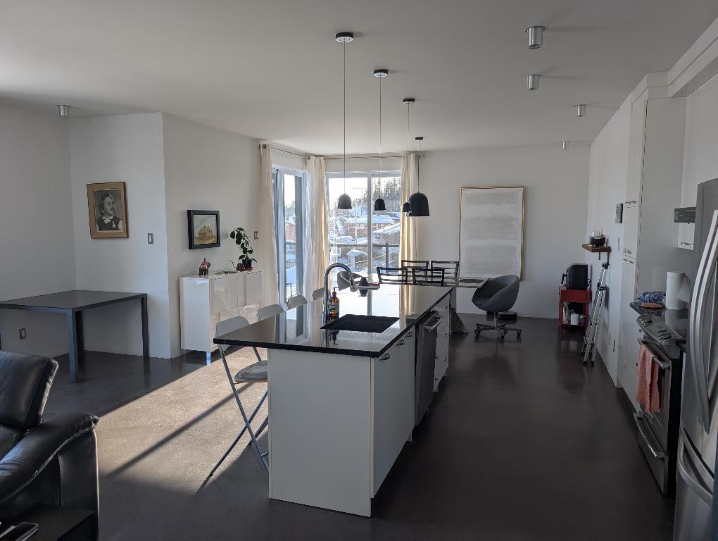 Chicoutimi, prêt des centres d'achat et de l'UQAC | 3280032