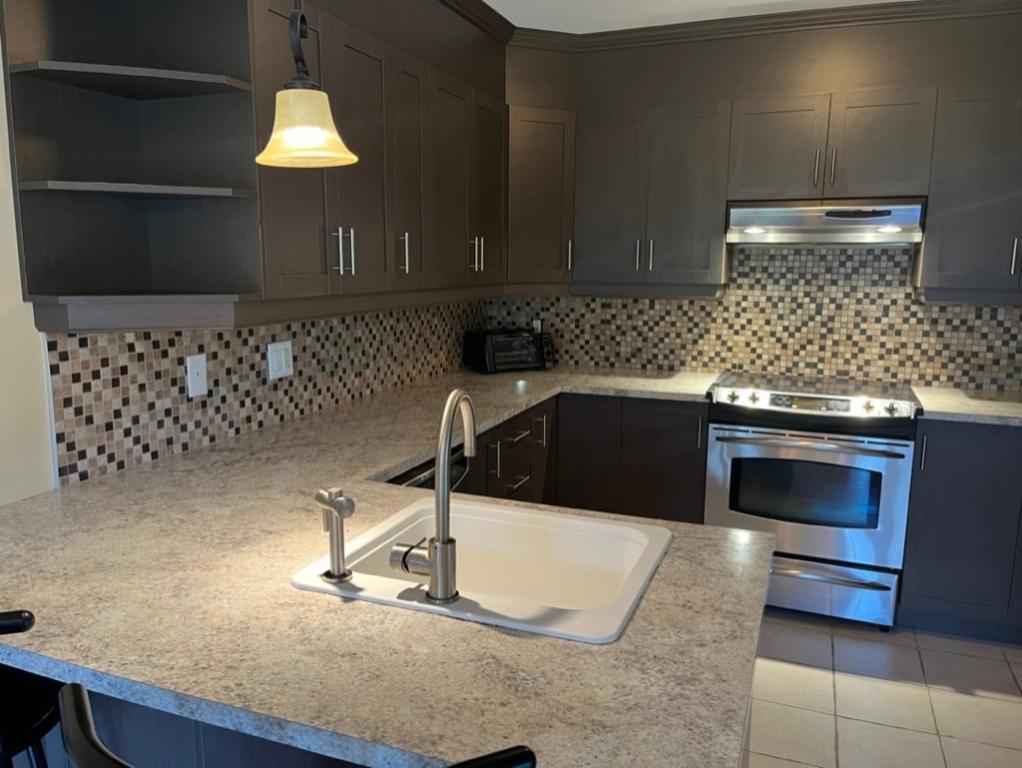 Appartement, logement à louer 41/2 pièces meublées, chauffé éclairées etc. 2 stationnements | 3280043
