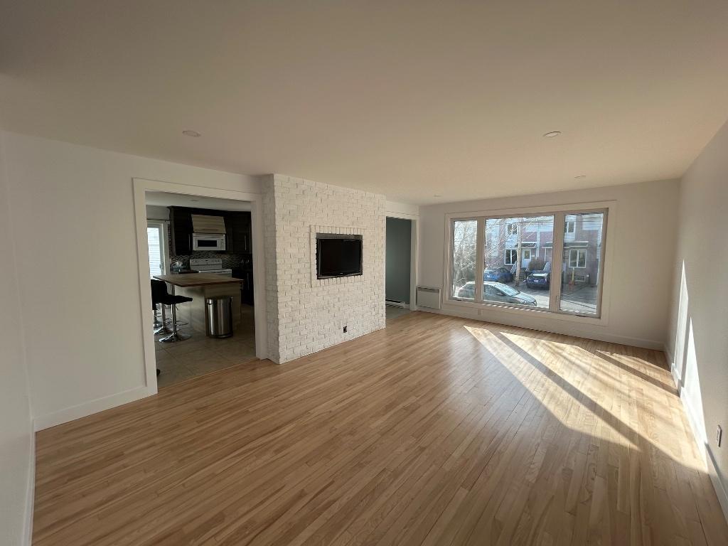 Logement à louer 5 chambres à coucher | 3278008
