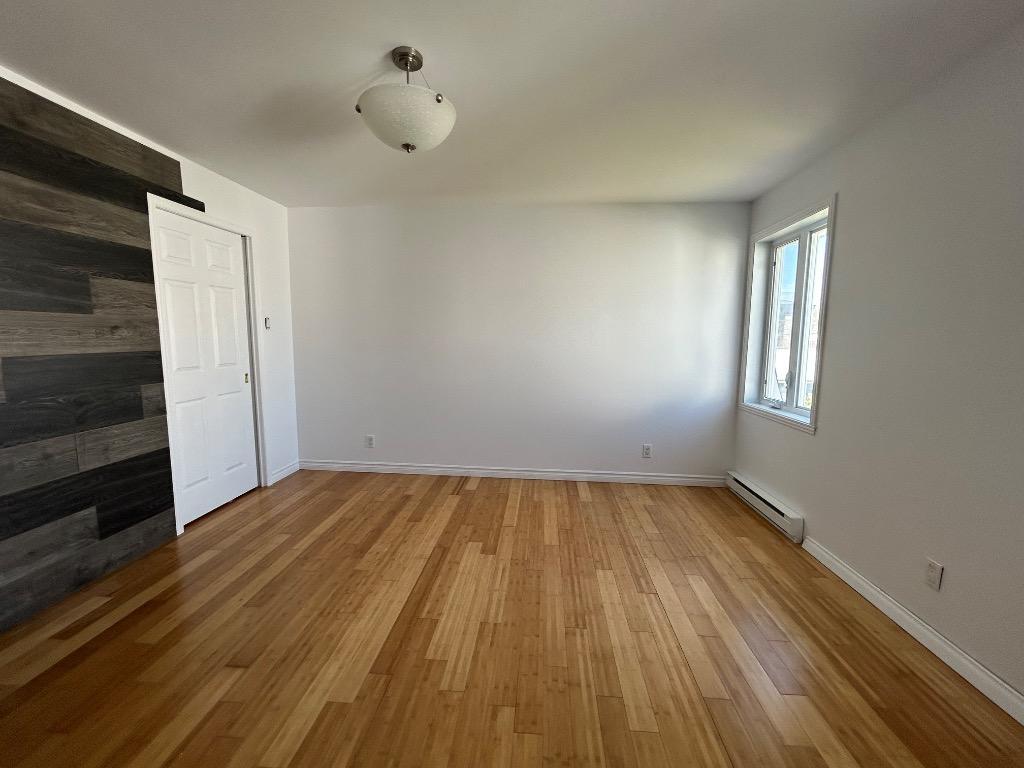 Logement à louer 5 chambres à coucher | 3278008