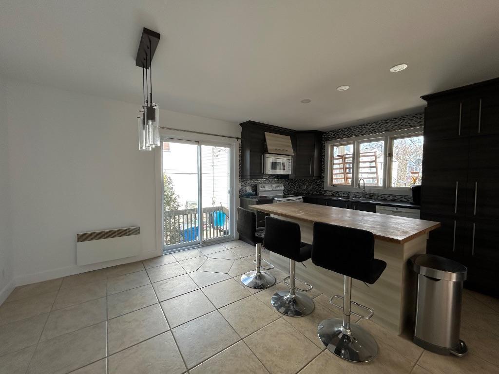 Logement à louer, 5 chambres à coucher | 3278009