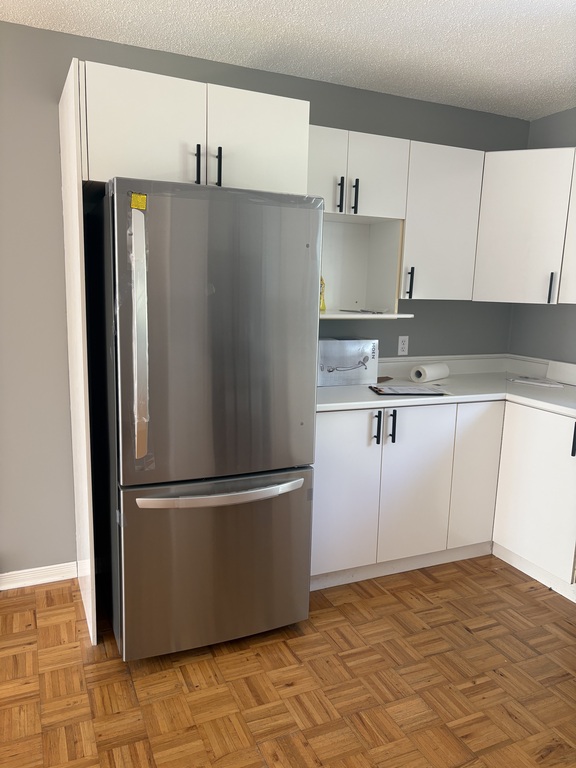 Beau Grand 4 1/2 électros Neufs | 3273308