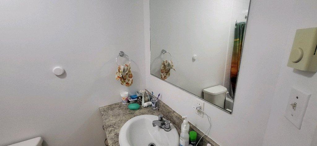 3 1/2 lumineux en centre ville | 3280920
