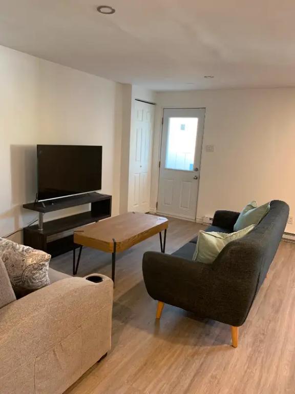 Location 5 1/2 meublé à Saint-Lambert ( 10mn de Montréal) | 3281025