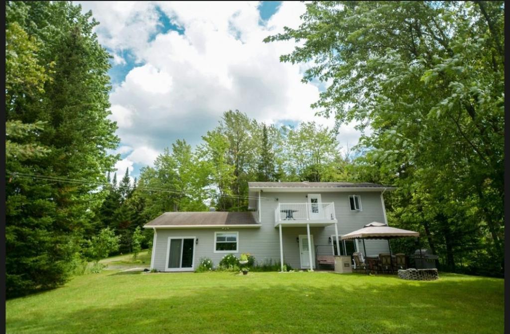 MAISON À LOUER — RICHMOND (CANTON DE CLEVELAND) | 3281029