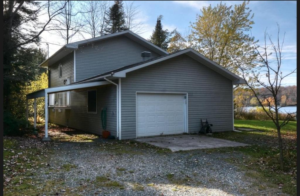 MAISON À LOUER — RICHMOND (CANTON DE CLEVELAND) | 3281029