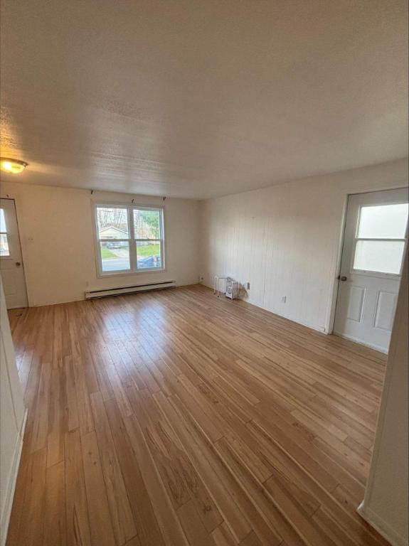 2 CH - 1 SDB - Sainte-Hélène-de-Bagot - $975 /mo | 3280894