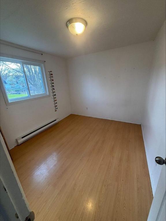 2 CH - 1 SDB - Sainte-Hélène-de-Bagot - $975 /mo | 3280894