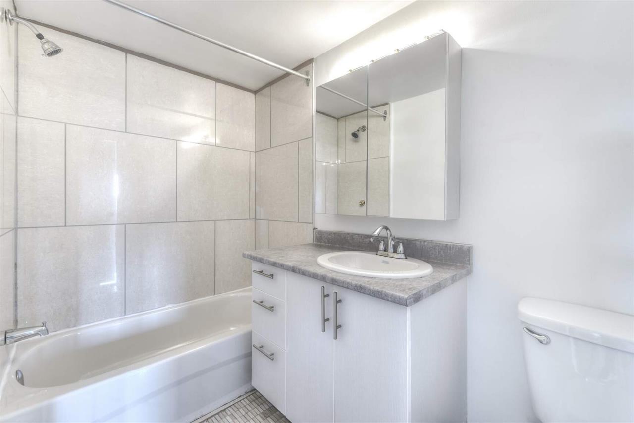 Beautiful 1 Bedroom Apartment - 1150 Côte-Vertu, Montréal | 3274056
