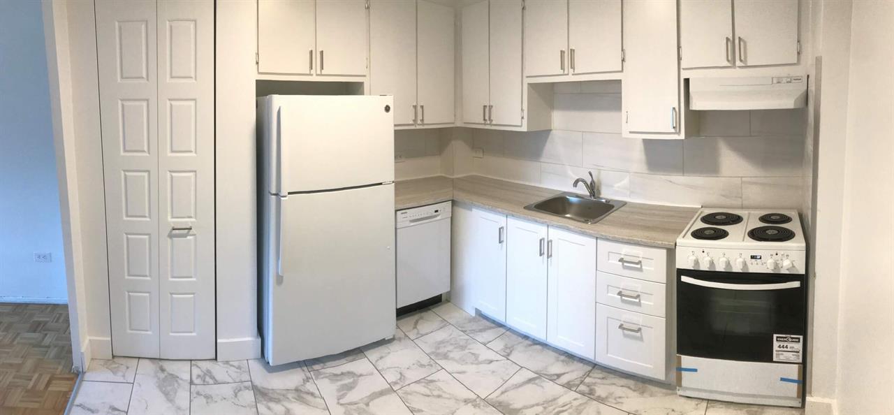 Beautiful 1 Bedroom Apartment - 1150 Côte-Vertu, Montréal | 3274056