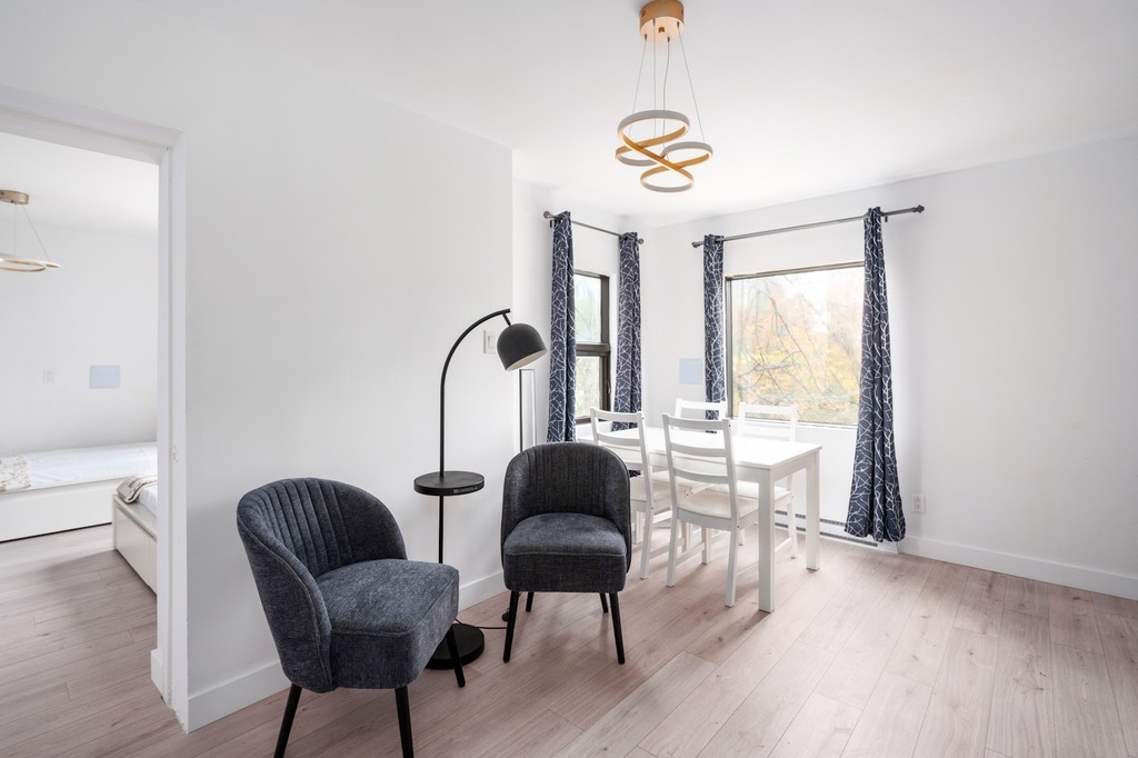 Ville-Marie/Plateau - Beau 3 1/2 Meublé | 3274134