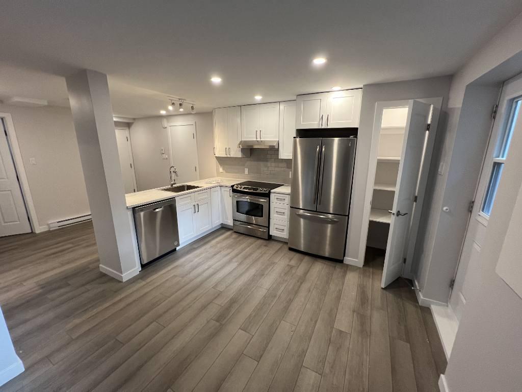 Nouveau 3½ Place Beauchesne - Mercier | 3281703