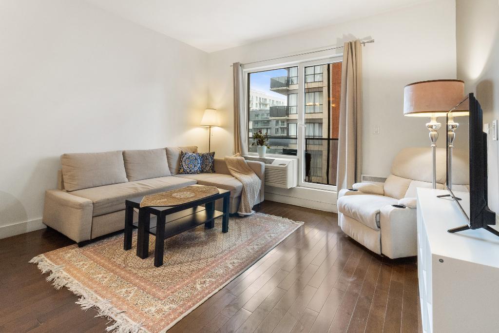 Superbe condo 2 chambres 2 salle de bains | 3284233