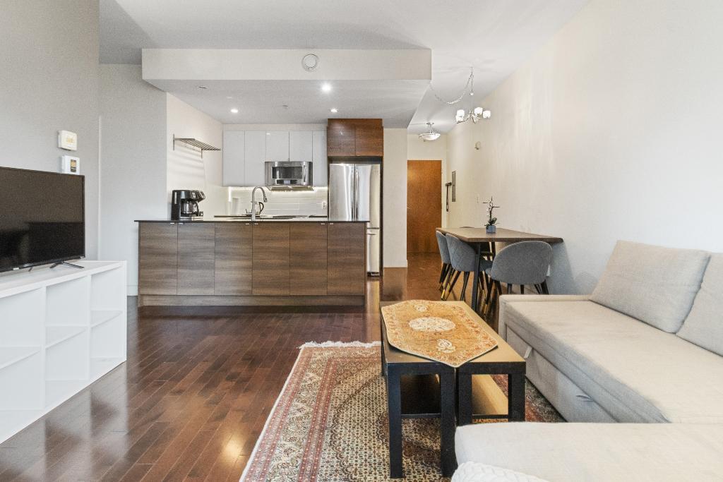 Superbe condo 2 chambres 2 salle de bains | 3284233