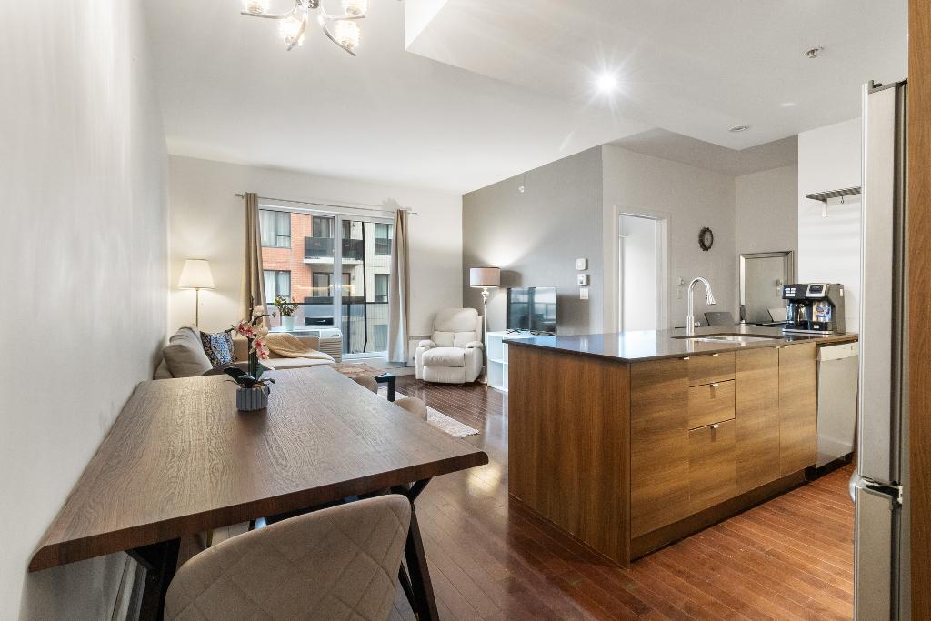 Superbe condo 2 chambres 2 salle de bains | 3284233