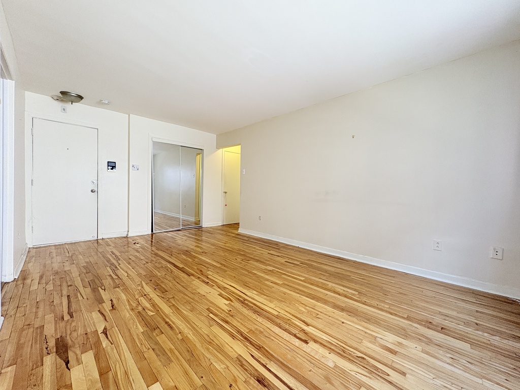 Appartement Avec 1 Chambre Fermée | 3282281
